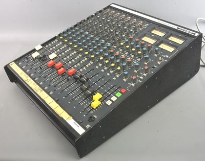 Soundcraft-200BVE desk and power supply